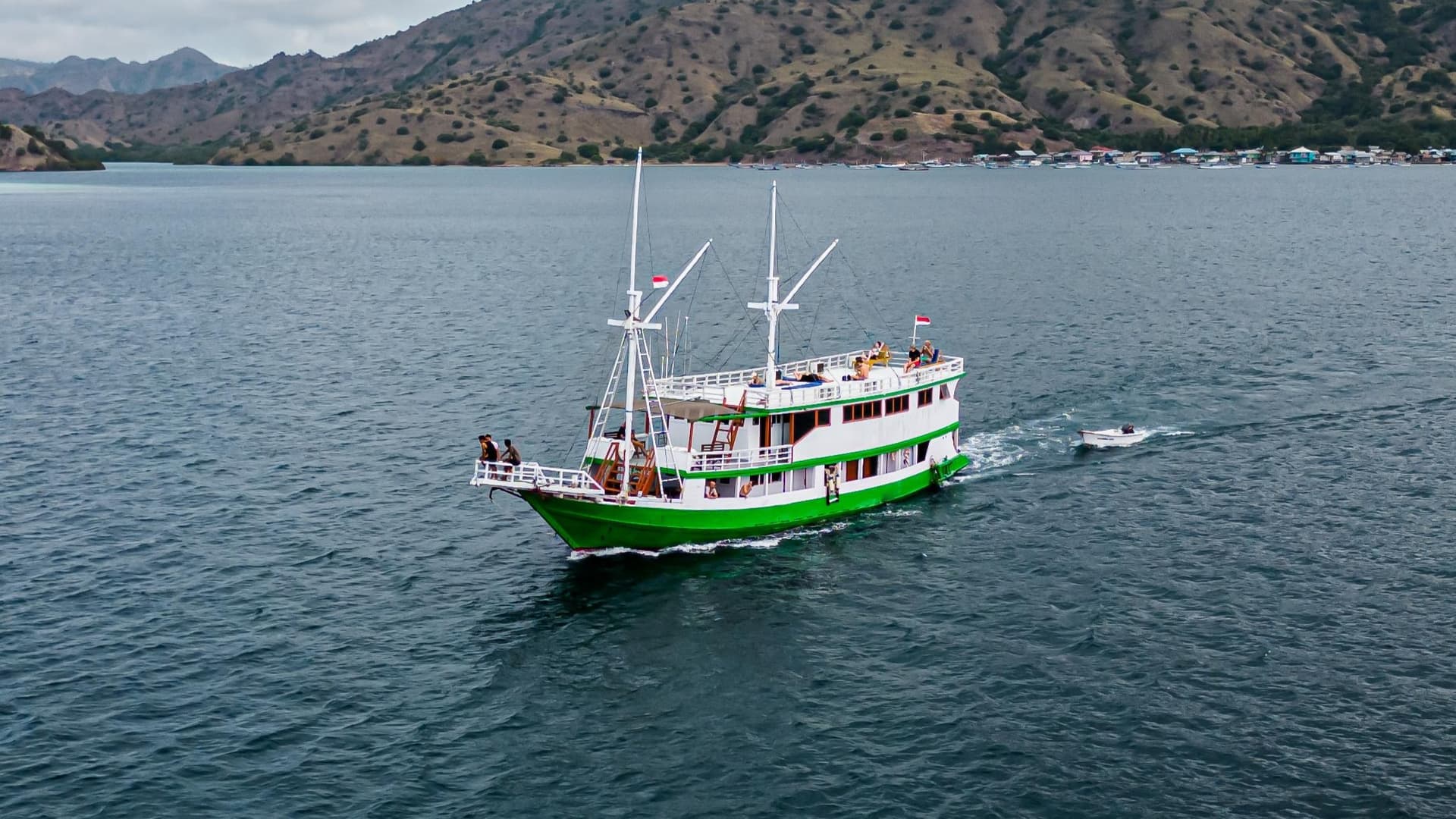 KLM Marco Polo Green