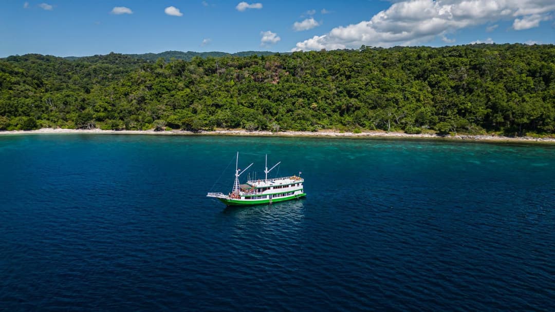 Day 4 – Sunrise at Kenawa Island & Return to Lombok